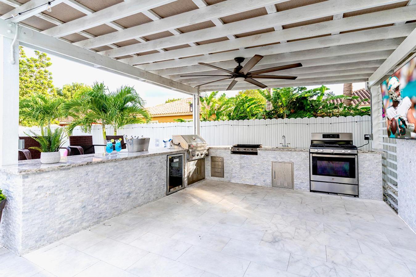 Lux Backyard/Heated Pool/Everglades/Speedway/Keys! Miami Exterior photo